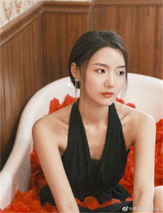 女儿成为老板的玩具